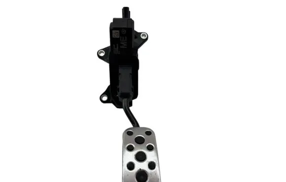 Toyota Yaris XP210 Accelerator throttle pedal 781100D300 34202666008