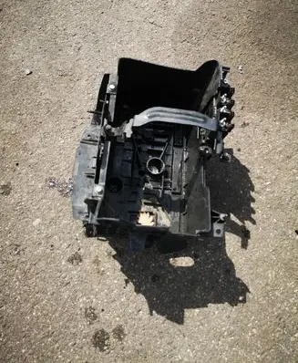 Opel Vivaro Battery box tray 244460003r 7600901