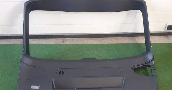 Audi A4 S4 B9 8W Tailgate/boot cover trim set 8W9867979