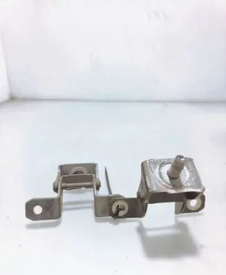 Nissan Juke I F15 Loading door hinge set 