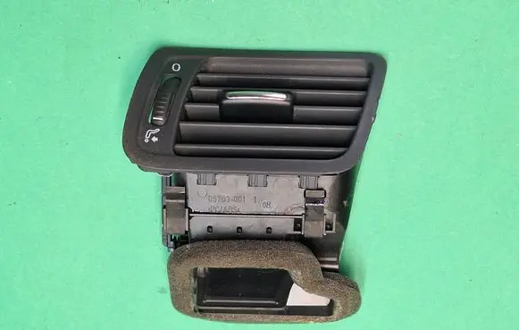 Volkswagen PASSAT B6 Dashboard side air vent grill/cover trim 3c1819701