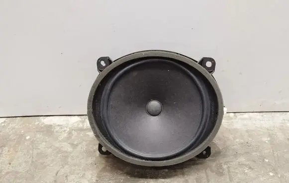 Toyota Sienna XL40 IV Subwoofer speaker 861600E340