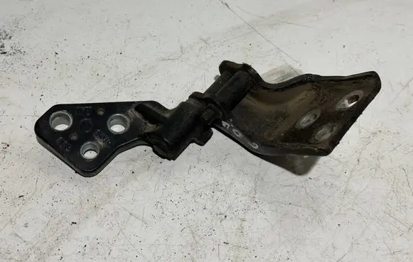 Citroen Berlingo Loading door upper hinge 