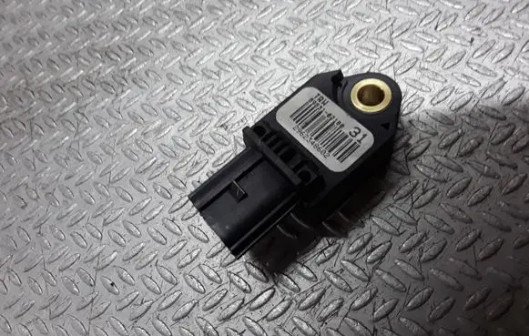 Toyota Verso Airbag deployment crash/impact sensor 8983102100
