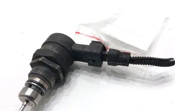 Opel Astra H Fuel pressure sensor 0281002507