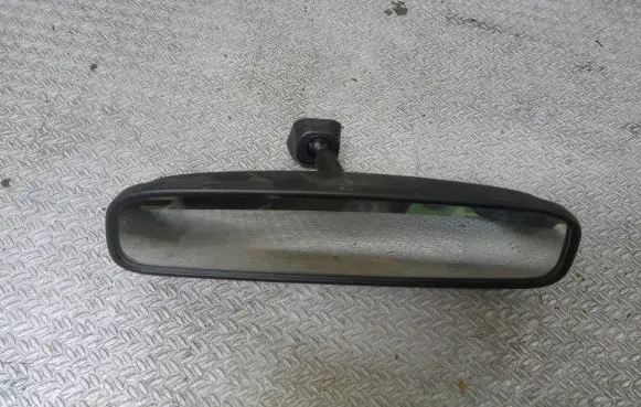 KIA Venga Rear view mirror (interior) E4012143