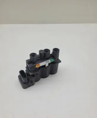 Land Rover Range Rover Velar Air suspension valve block CPLA5B710AD