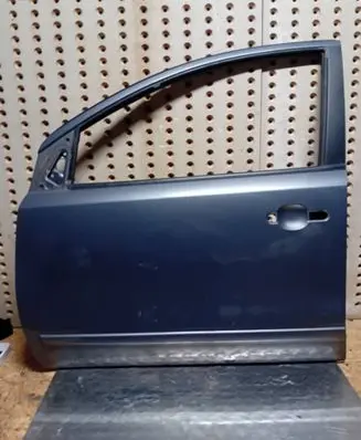 Nissan Note (E11) Front door 