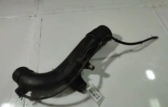 Toyota Corolla Verso AR10 Intercooler hose/pipe 