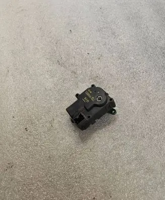 Mitsubishi Lancer Air flap motor/actuator CAB501IA 6J31
