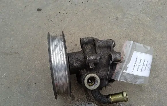 Skoda Octavia Mk1 (1U) Power steering pump