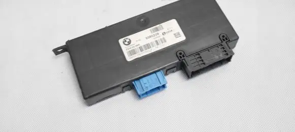 BMW 5 F10 F11 Gateway control module 9380239