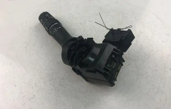 Subaru Impreza IV Indicator stalk 173848
