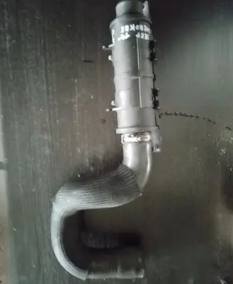 Jeep Grand Cherokee Engine coolant pipe/hose