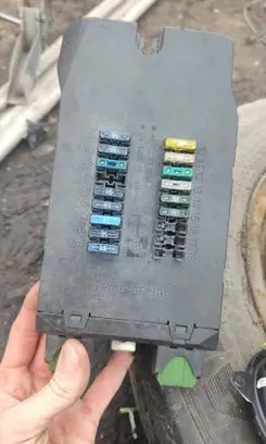 Volkswagen II LT Fuse module 0005400950