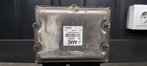Opel Corsa D Engine control unit/module ECU 55579247