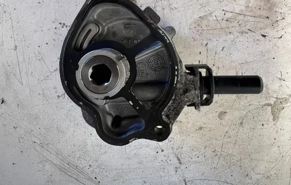 Mercedes-Benz Sprinter W906 Vacuum pump gd01497