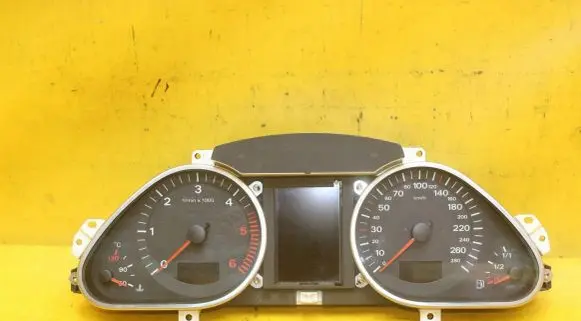 Audi A6 S6 C6 4F Speedometer (instrument cluster)
