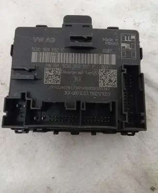 Volkswagen Atlas Other control units/modules 5Q0959592F