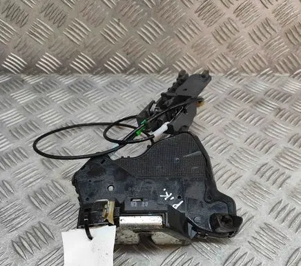 Toyota Hilux (AN10, AN20, AN30) Coupe door lock (next to the handle) 690400K060