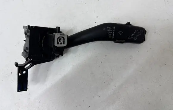 Volkswagen Golf V Wiper control stalk 1K0953519J 01203516 20351672765009