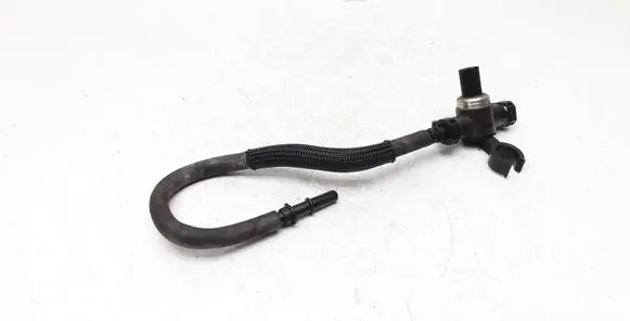 Volvo S80 Fuel line/pipe/hose 
