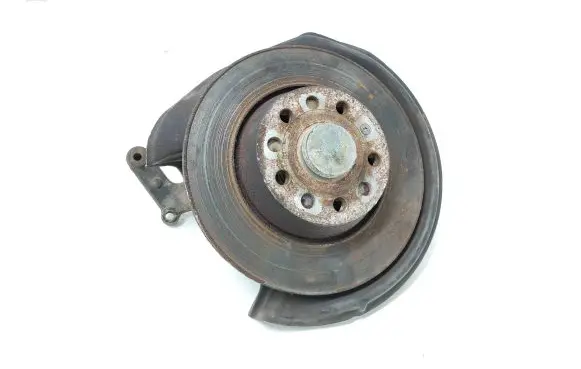 Rear wheel hub