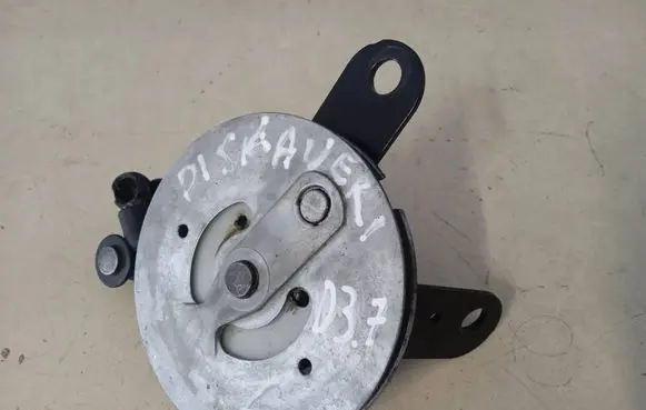 Land Rover Discovery 3 - LR3 Tailgate/trunk/boot lift motor 