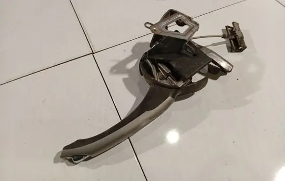 Toyota Auris 150 Handbrake/parking brake lever assembly