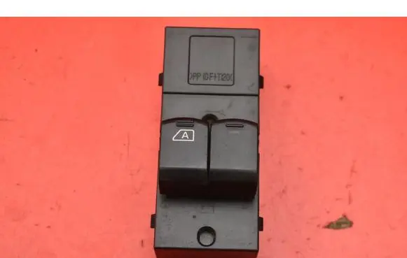 Nissan Micra Electric window control switch