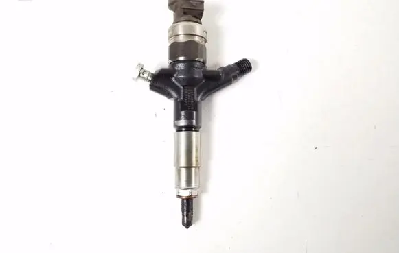 Subaru Legacy Fuel injector 16613AA030