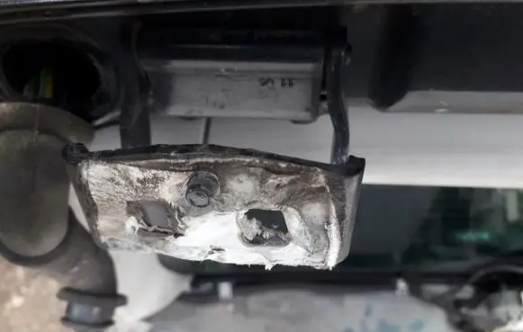 Citroen C8 Tailgate/trunk/boot hinge