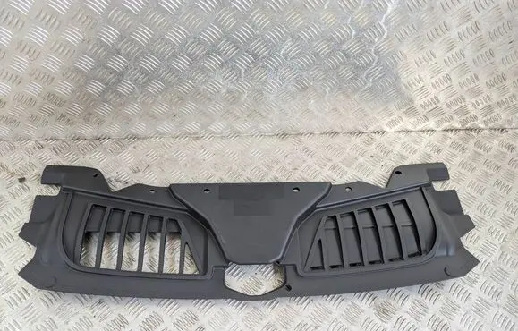 Audi A8 S8 D5 Engine bonnet/hood lock trim molding 4N0807081D