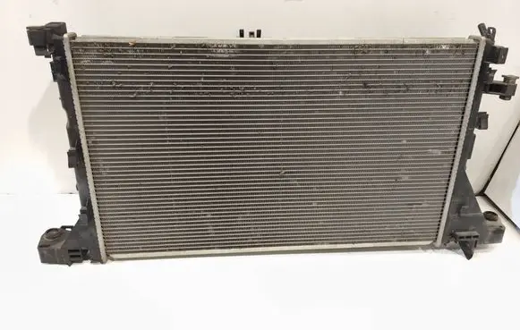 Opel Movano B Coolant radiator