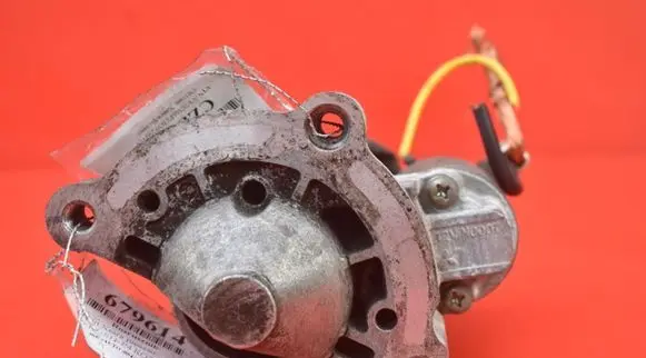Citroen Xsara Picasso Starter motor M000T82081