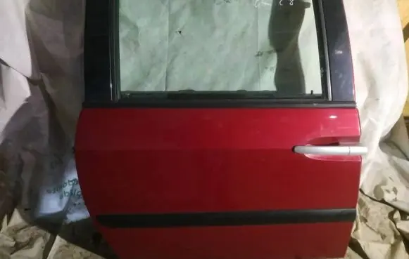 Citroen C8 Rear door raudonos