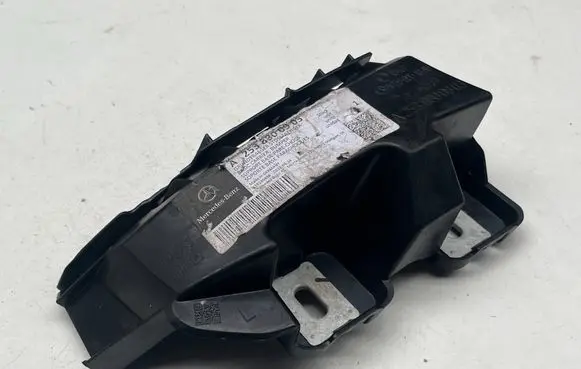 Mercedes-Benz GLB X247 Rear glass lock/latch Q561 A2538800903