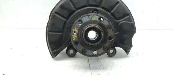 Volkswagen Touran II Front wheel hub 