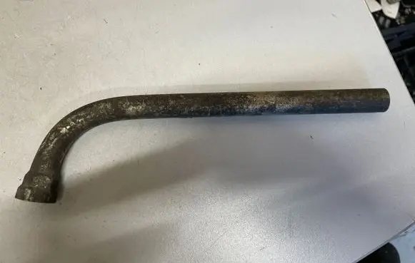 Volkswagen PASSAT B7 Wheel nut wrench 4D0012219A
