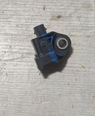 Peugeot 2008 II Airbag deployment crash/impact sensor 9810452480 961920