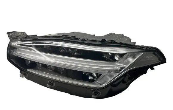 Volvo XC90 Headlight/headlamp 32228296