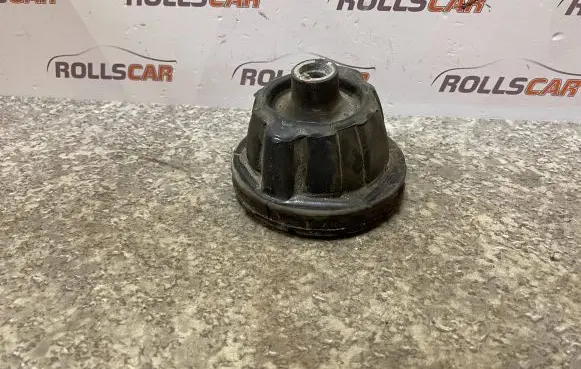 Mercedes-Benz C W203 Front upper strut mount A2033200273