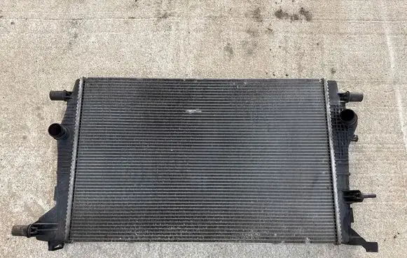 Renault Scenic III - Grand scenic III Coolant radiator M134742 214100015R 1000350350