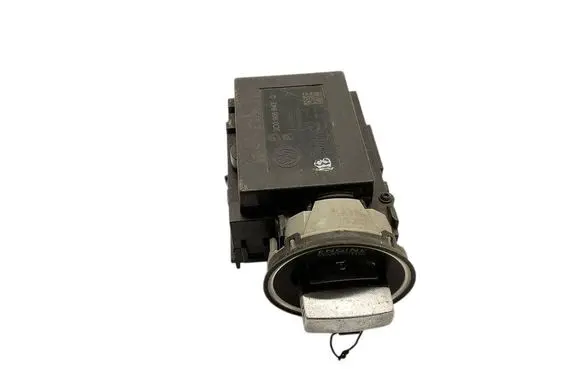Volkswagen PASSAT B6 Ignition lock 3C0905843Q 333013301