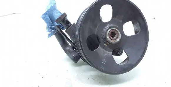 KIA Sorento Power steering pump 31173