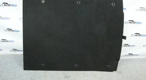 Trunk/boot lower side trim panel