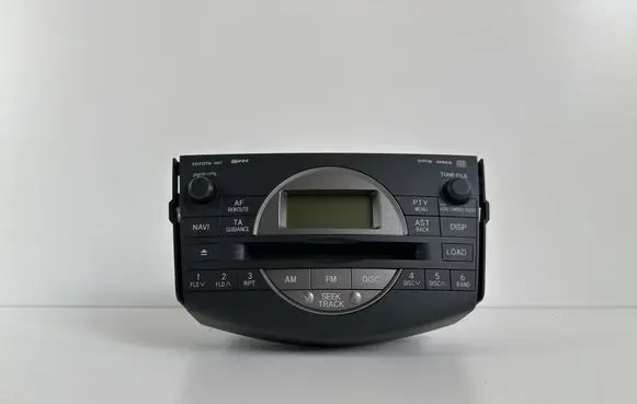Toyota RAV 4 (XA30) Radio/CD/DVD/GPS head unit 8612042220 FA032077A 802700