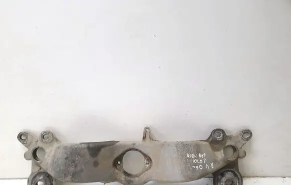 Audi A4 S4 B7 8E 8H Gearbox mounting bracket 8E0399263