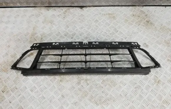 BMW 2 F45 Front fog light trim/grill 19593510