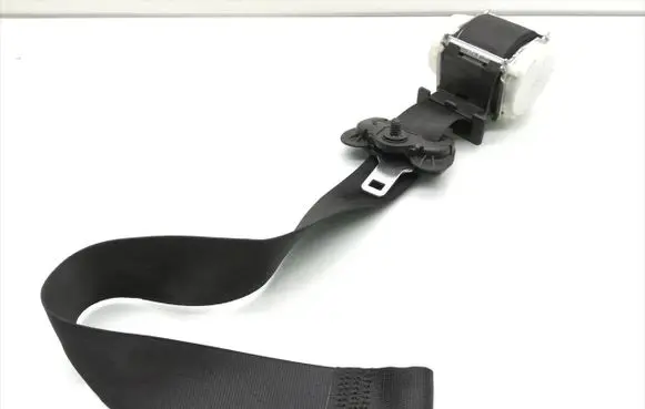 BMW 1 E81 E87 Front seatbelt S12997303